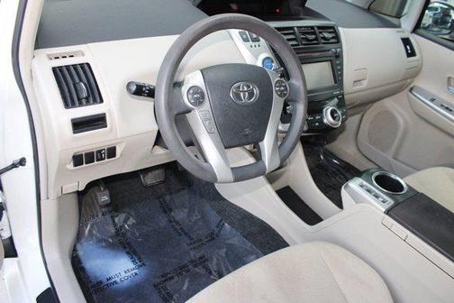 2014 Toyota Prius v Three