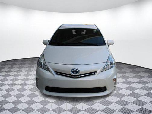 2014 Toyota Prius v Three