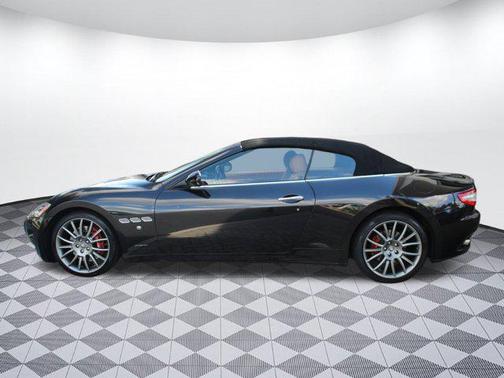 2014 Maserati GranTurismo Base