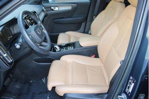 2022 Volvo XC40 T5 Inscription
