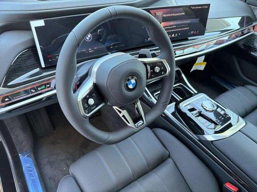 Black Sapphire Metallic 2026 BMW 760 xDrive