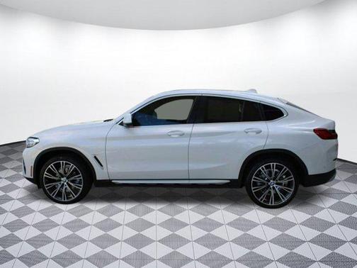 2023 BMW X4 xDrive30i