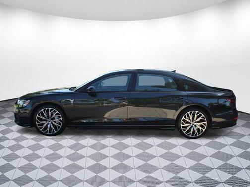 2023 Audi A8 L 55 TFSI quattro Tiptronic