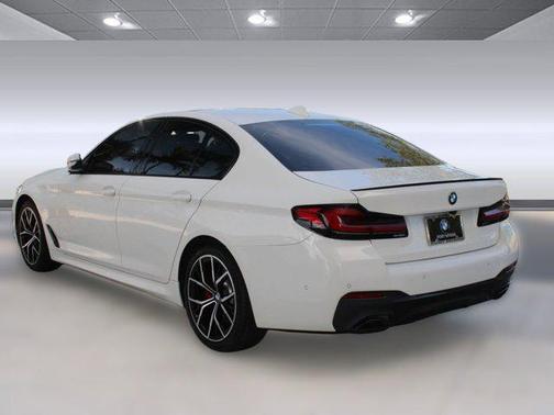 2023 BMW 530 i