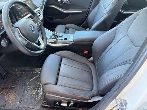 White 2019 BMW 330 xDrive