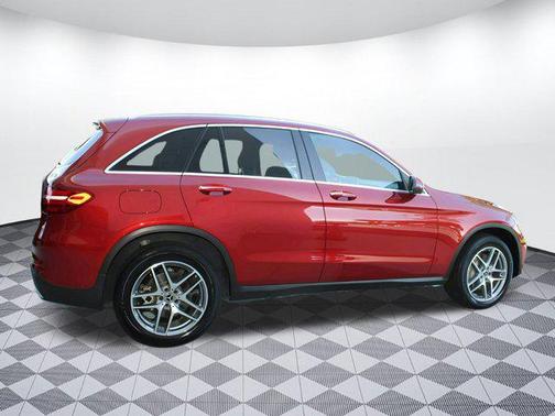 2017 Mercedes-Benz GLC 300 Base