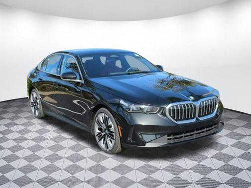 2025 BMW 530 i