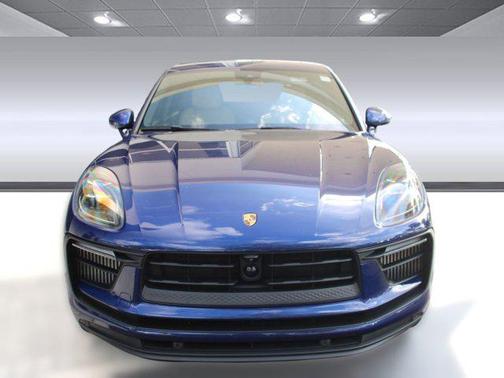 2022 Porsche Macan S