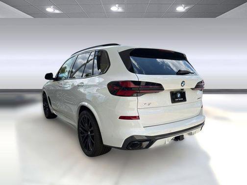 Alpine White 2026 BMW X5 xDrive40i