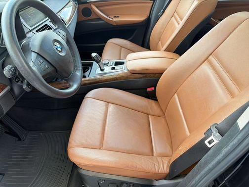 Black Sapphire Metallic 2010 BMW X5 xDrive48i