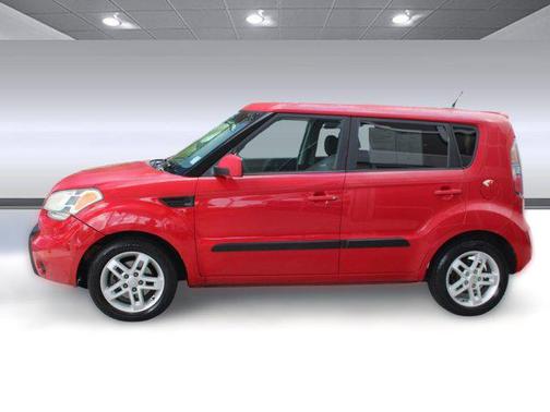 2011 Kia Soul +