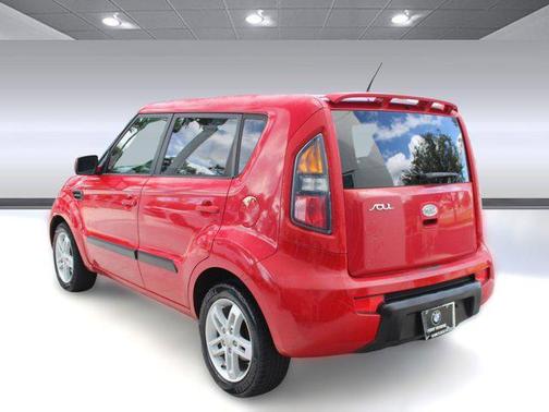 2011 Kia Soul +
