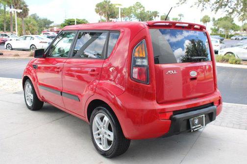2011 Kia Soul +