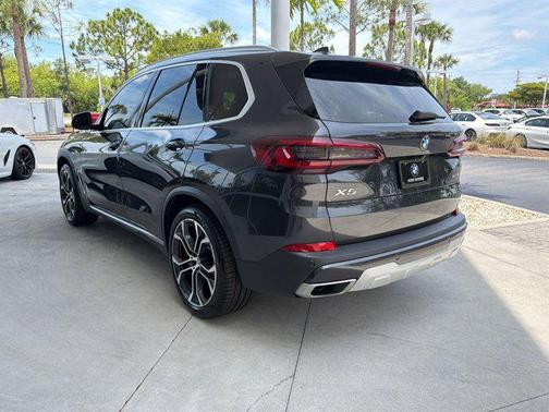 Dark Graphite Metallic 2022 BMW X5 sDrive40i
