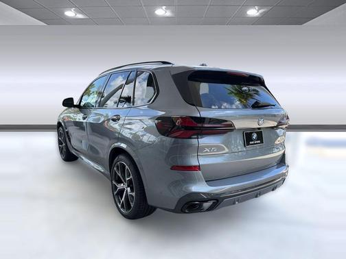 Skyscraper Grey Metallic 2026 BMW X5 PHEV xDrive50e