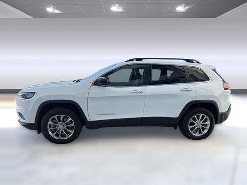 Bright White Clearcoat 2022 Jeep Cherokee Latitude Lux