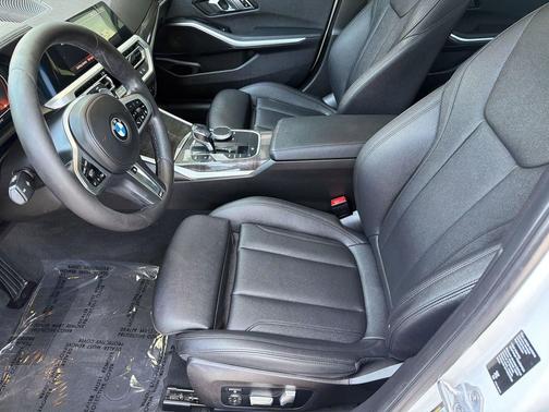 Mineral White Metallic 2020 BMW 330 xDrive