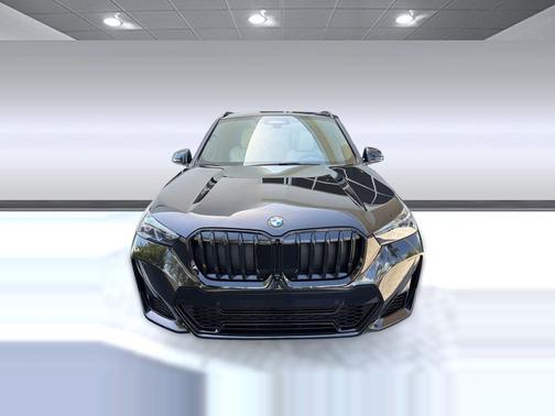 Black Sapphire Metallic 2025 BMW X1 xDrive28i