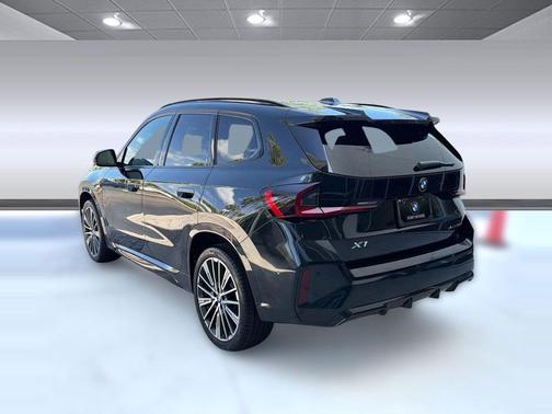 Black Sapphire Metallic 2025 BMW X1 xDrive28i