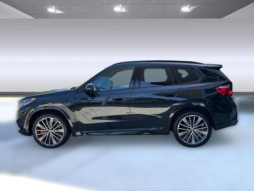 Black Sapphire Metallic 2025 BMW X1 xDrive28i