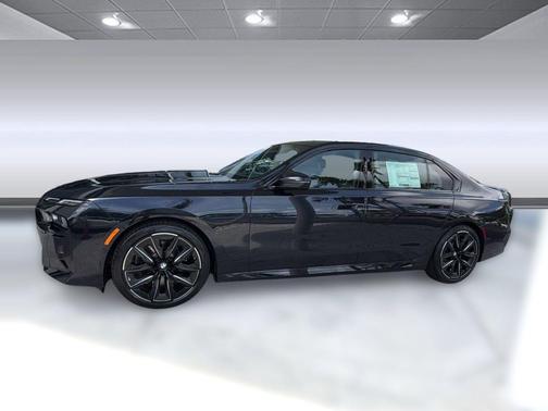 Carbon Black Metallic 2026 BMW 740 xDrive