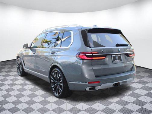 2026 BMW X7 xDrive40i