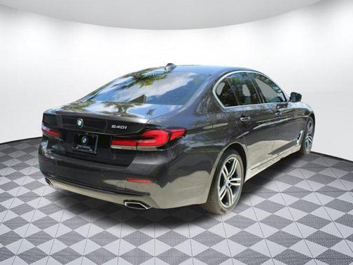 2021 BMW 540 540i