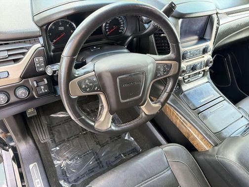 Onyx Black 2019 GMC Yukon Denali