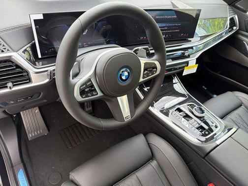 Carbon Black Metallic 2026 BMW X5 PHEV xDrive50e