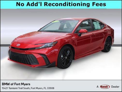 2025 Toyota Camry SE