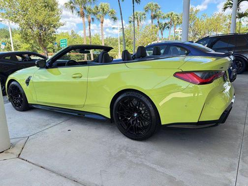 Sao Paulo Yellow 2024 BMW M4 Competition xDrive