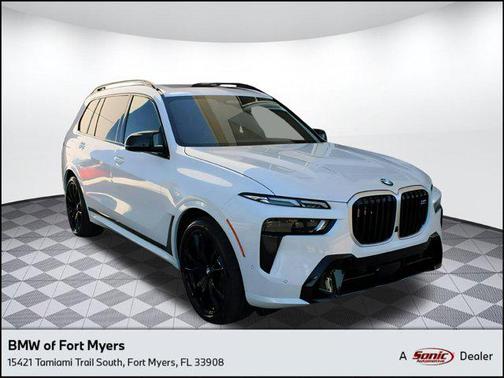 2025 BMW X7 M60i