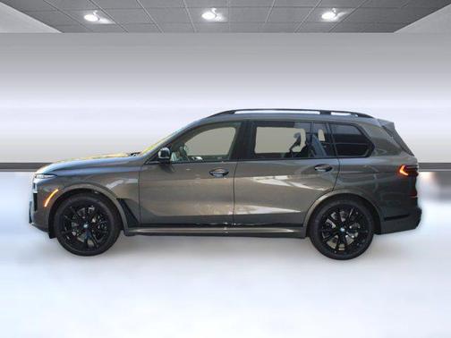 2026 BMW X7 M60i
