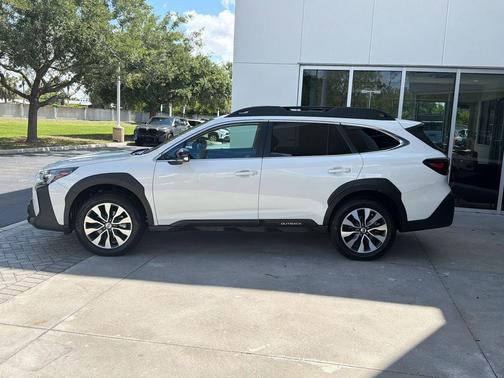 Crystal White Pearl 2024 Subaru Outback Limited XT
