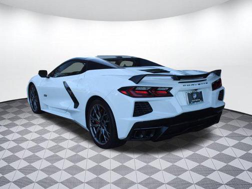 2023 Chevrolet Corvette Stingray w/2LT