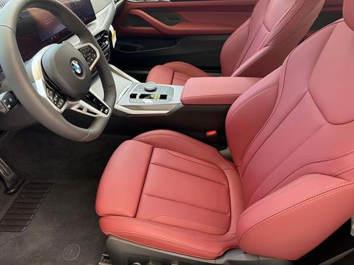 Mineral White Metallic 2027 BMW 430 i xDrive
