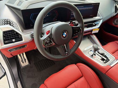 Mineral White Metallic 2026 BMW XM Label