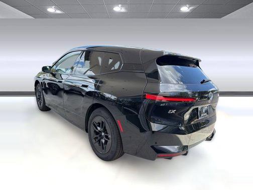 Black Sapphire Metallic 2026 BMW iX xDrive60