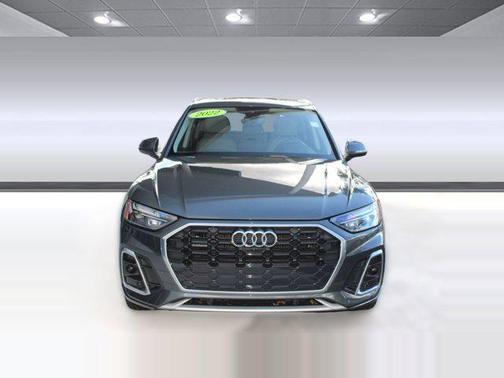 2022 Audi Q5 45 S line Premium Plus