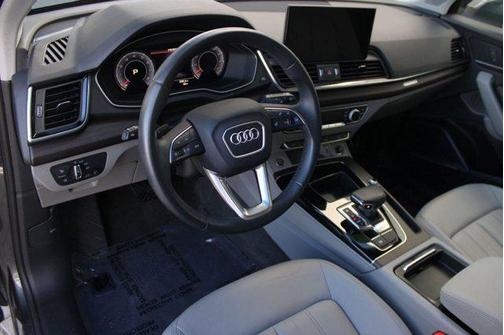 2022 Audi Q5 45 S line Premium Plus