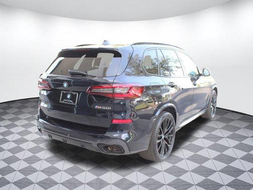 2022 BMW X5 M50i