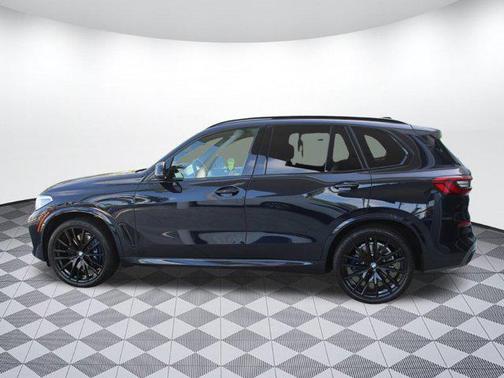 2022 BMW X5 M50i