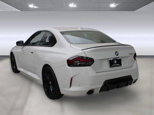 2026 BMW 230 i
