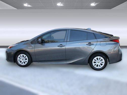 2022 Toyota Prius LE