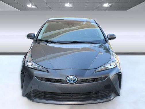 2022 Toyota Prius LE