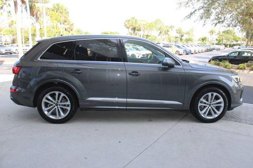 2025 Audi Q7 55 Prestige