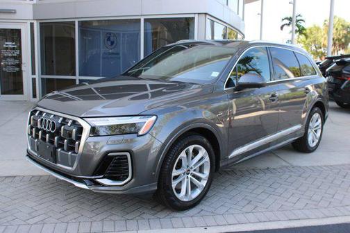2025 Audi Q7 55 Prestige