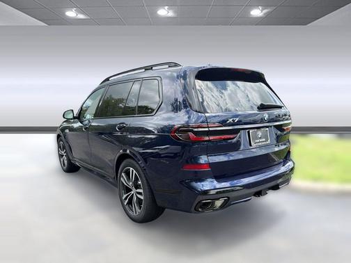 Tanzanite Blue II Metallic 2027 BMW X7 xDrive40i