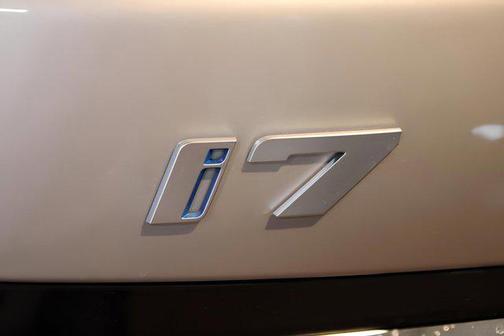 2024 BMW i7 eDrive50