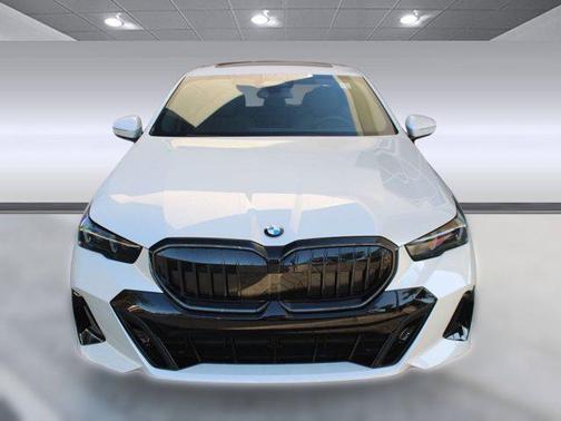 2026 BMW 530 i xDrive